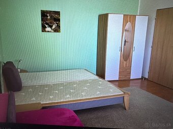 Darujem manželskú posteľ s matracmi – Bratislava, Vrakuňa - 2