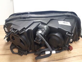 Predám predné svetlo ľavé, Volvo XC90 - 2