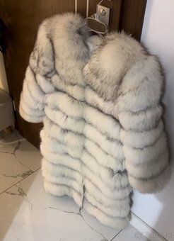 Nadherny kožuch z polarnej líšky - 2