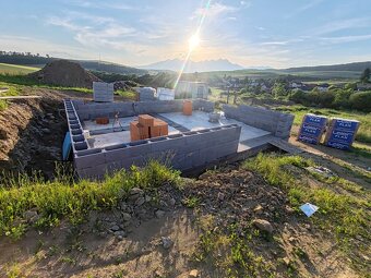 Predám pozemok v obci Tvarožná - 2