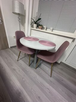 Jedálenská stolička - 2