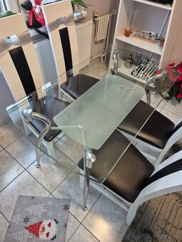 Jedálenský stôl - 2