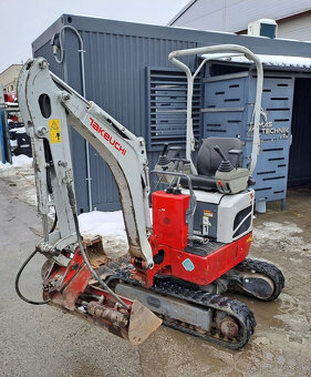 TAKEUCHI TB210R DIESEL - 2