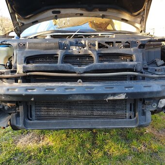 predám prednú stenu vw golf 4/bora - 2