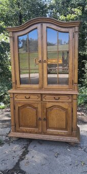 Rustikálna masivná vitrína - 2