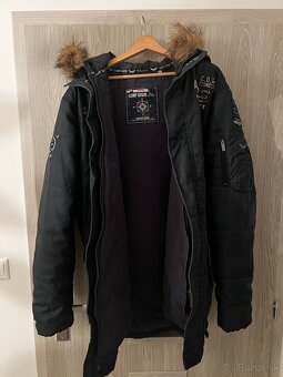 Zimna bunda Camp David - 2