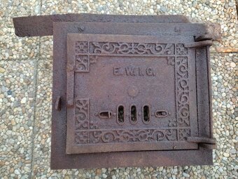 Starožitné dvierka na kachle znacene - 2