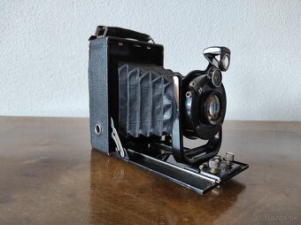Starý fotoaparát Zeiss Ikon Derval - 2
