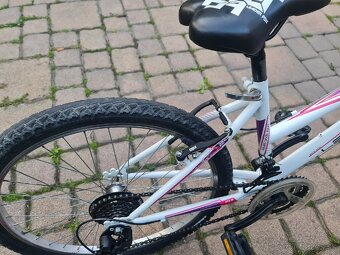 Bicykel Leader fox 24palcovy a kolobezka zdarma - 2