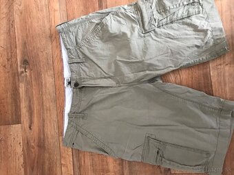 TOMMY HILFIGER originál caramel pánske capri nohavice L/XL - 2