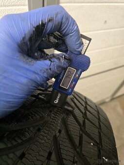 Zimné Pneu Michelin LatitudeAlpin 235/65 R17 - 2