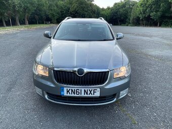 Skoda Superb 2.0 TDI 4x4 DOVOZ GB - 2