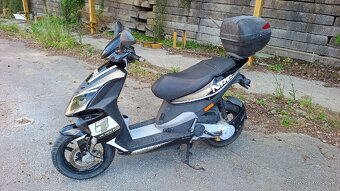 predám skuter piaggio nrg 50 - 2
