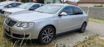 Volkswagen Passat sedan - 2