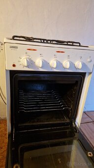 Darujem sporák Zanussi - 2