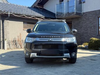 Mitsubishi Outlander 2.2 DI-D Intense - 2