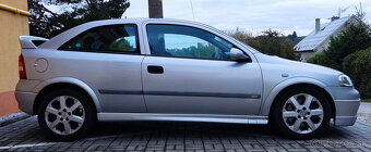 Opel  Astra G 2.0 16V OPC - 2