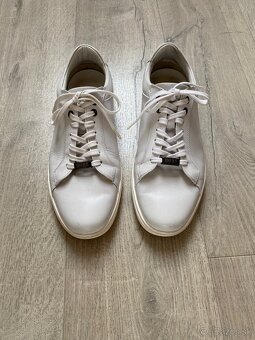 Predám biele kožené tenisky Hugo Boss - 2