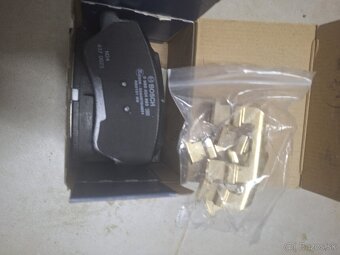 Najlacnejšia sada brzdových platničiek bosch - 2