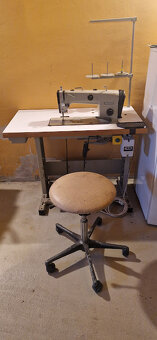 Predám priemyselný šijací stroj - 2