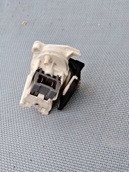 Zámok kufra Renault Clio 2 - 2