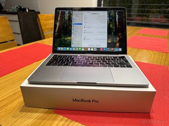 MacBook Pro 15" 2018 16/250 GB Space Gray - 2