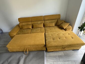 Moderný horčicový gauč - 2