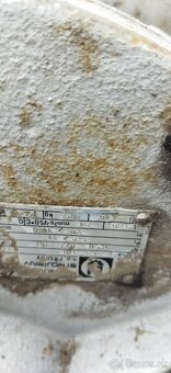 Motor s prevodovkou - 2