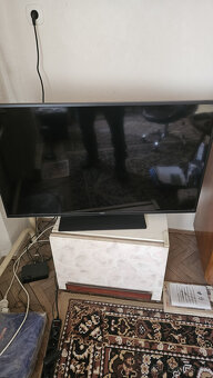 Hitachi 4k Smart TV 43palcov (108cm) - 2