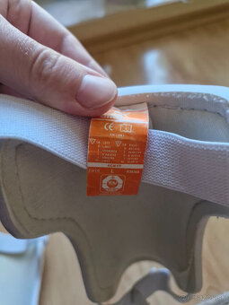 Futbalové chrániče Puma - 2