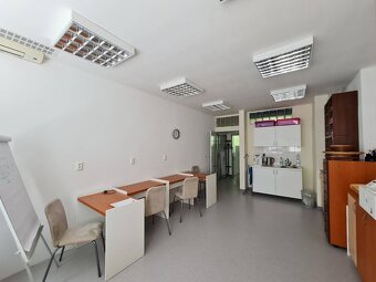 50m2, 2 kancelárie s vlastným zázemím a kuchynkou v Dev.N.Vs - 2