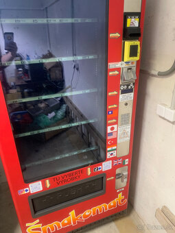 Predám predajný automat Vendo - 2