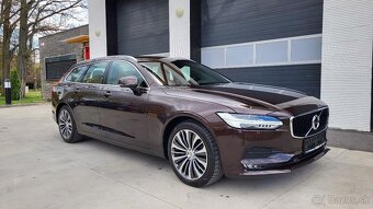 Volvo V90 T4 2.0L Momentum Pro A/T - 2