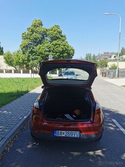 Predávam Renault Megane 1.6, 16V, benzín - 2