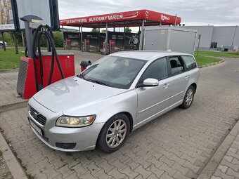 Volvo v50 - 2