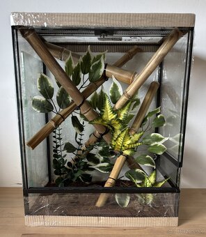 Zariadené terárium 40x30x50 - 2
