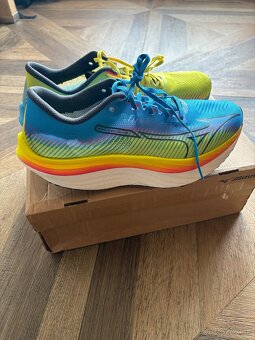 Pánske bežecké topánky Mizuno Wave Rebellion Pro - 2