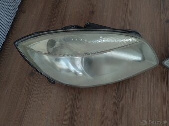 Škoda fabia 2 predné svetlá - 2