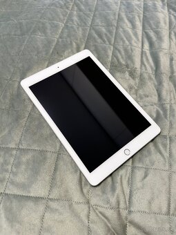 iPad 6. Generácie 9,7" 64gb Cellular - 2