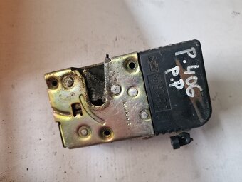 Zámok dverí Peugeot 406 - 2
