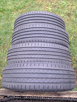Letne pneu 215/60 r18 - 2