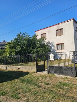 Rodinný dom v obci Malé Trakany - 2