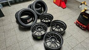 KONIG Hypergram 9,5x18 5X120 ET35 Matte Black 265/35R18 - 2