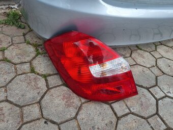 Škoda fabia 2 combi zadne svetlá Zadný nárazník - 2
