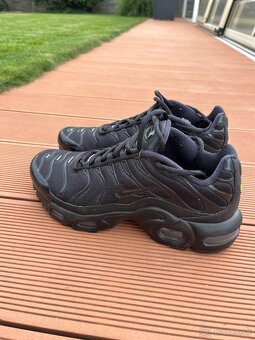 Predám detske tenisky Nike Air Max Plus - 2