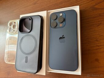 iPhone 15 Pro 256GB Blue Titanium - 2