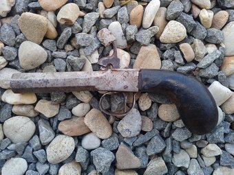 Perkusny pištoľ zrejme cestovny 18 či 19 storočie - 2