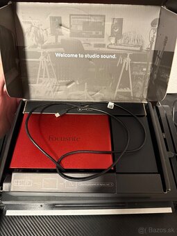 Focusrite Scarlett 4i4 4th Gen - 2