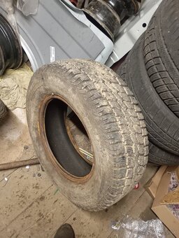 235/70R16 - 2