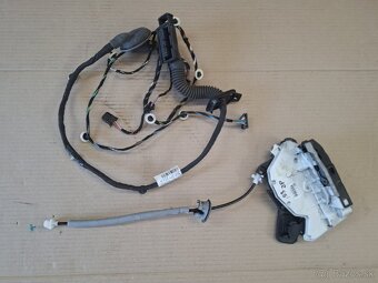 zámok dverí + kabeláž Superb 3 - 2